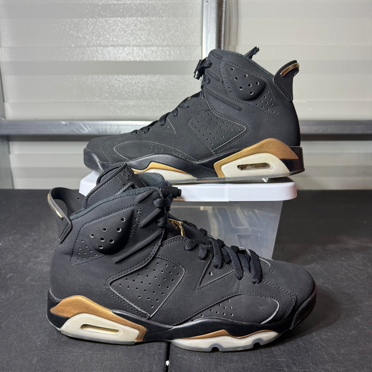 Size 9 - AJ 6 Dmp