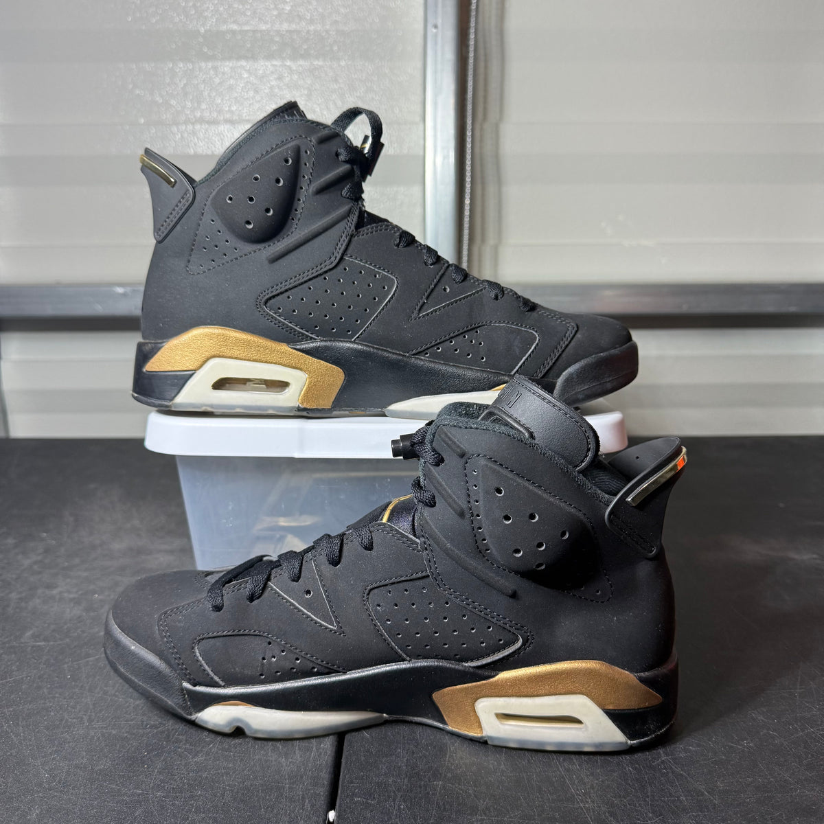 Size 9 - AJ 6 Dmp