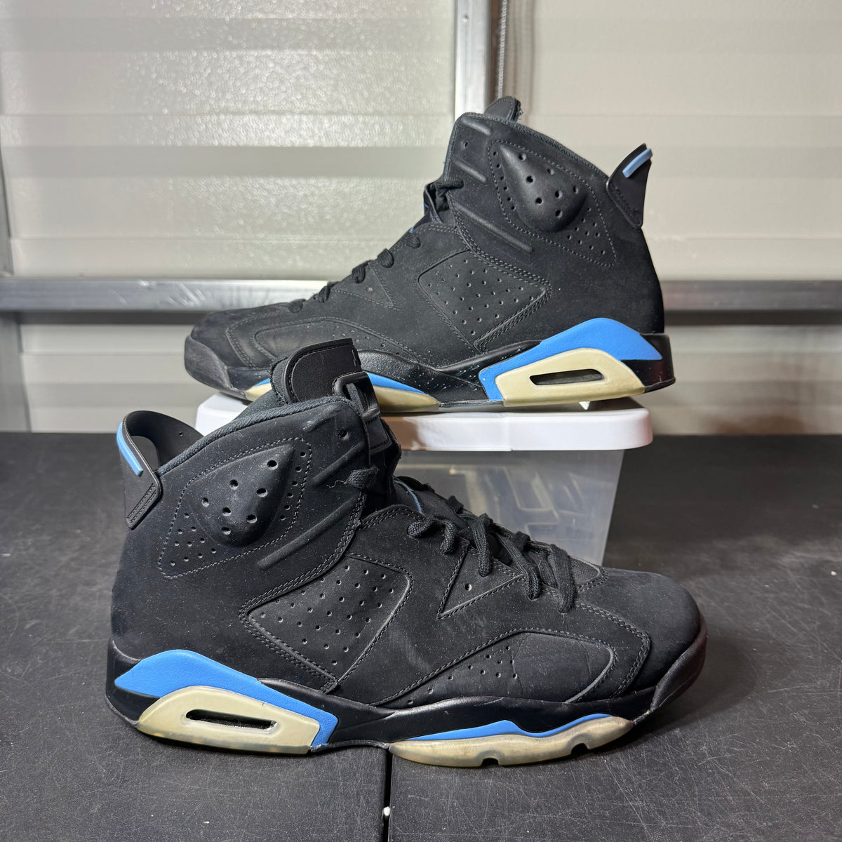 Size 11 - AJ 6 UNC