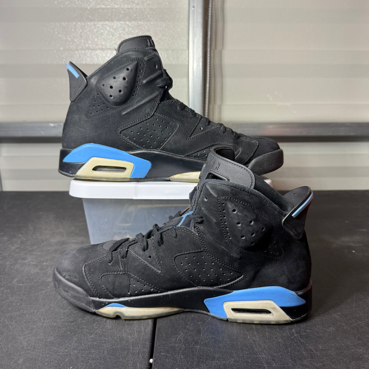 Size 11 - AJ 6 UNC