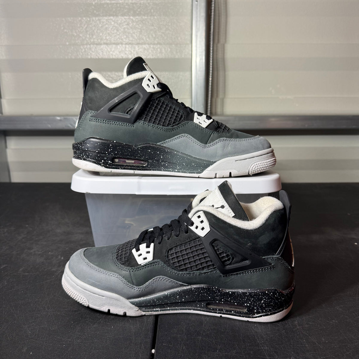 Size 6.5Y - AJ 4 Fear