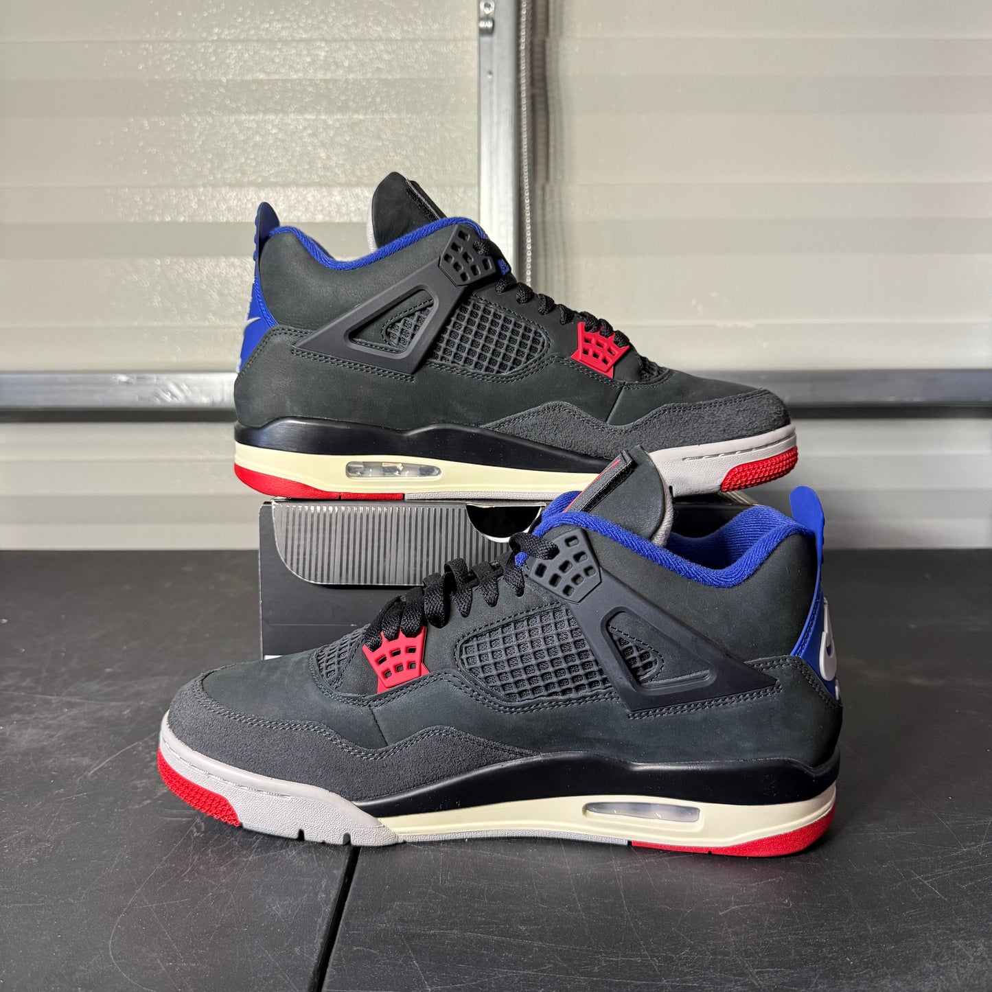 Size 11 - AJ 4 Retro Rare Air