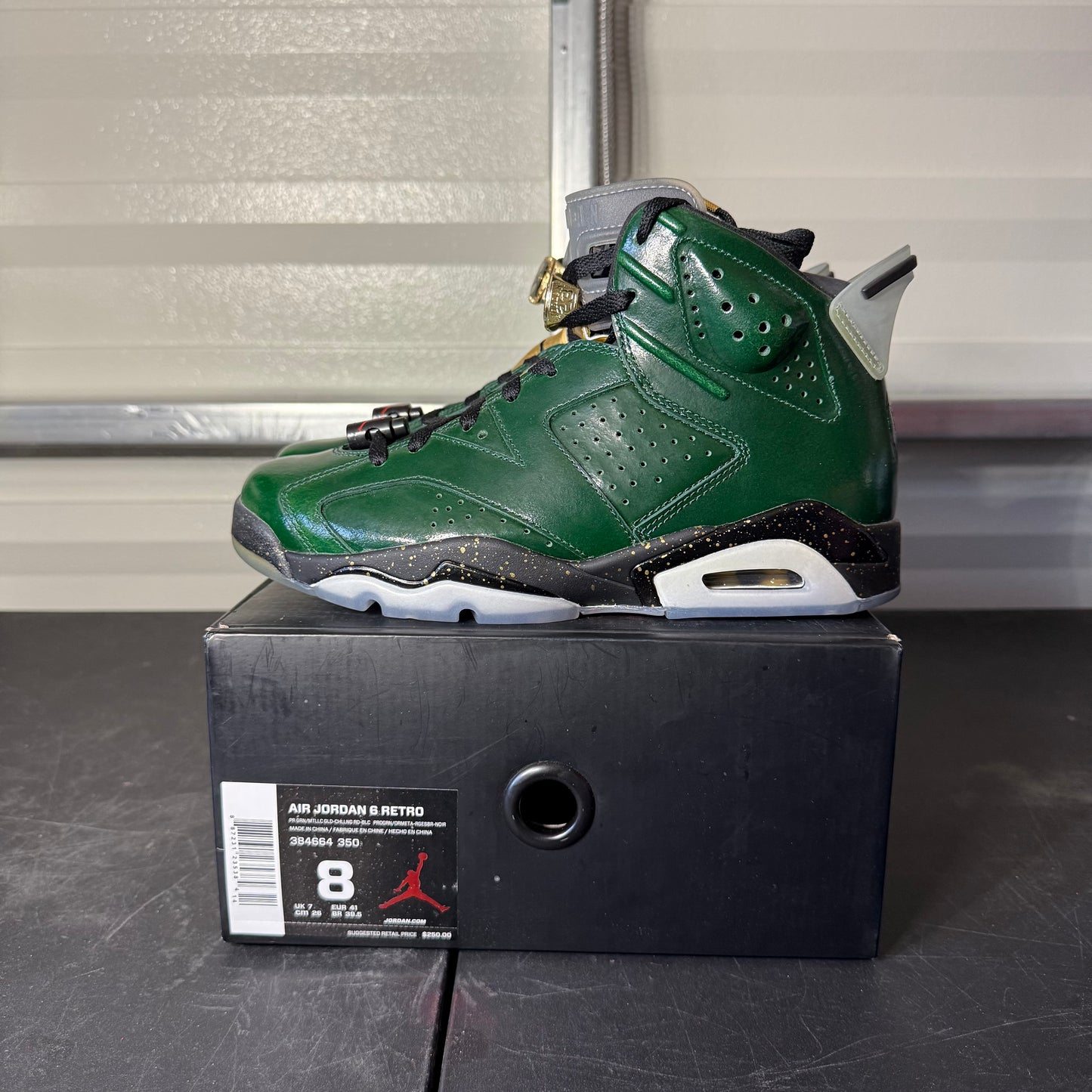 Size 8 - AJ 6 Retro Champagne