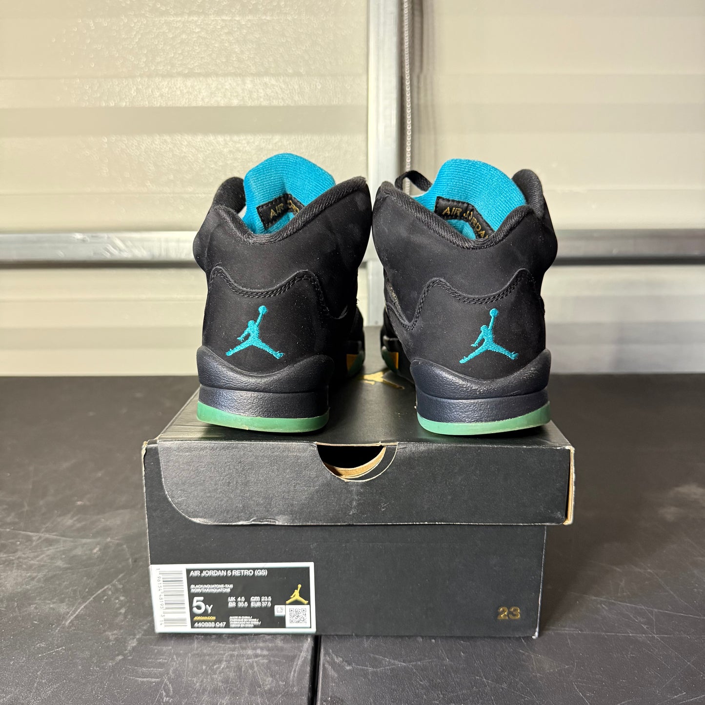 Size 5Y - AJ 5 Retro Aqua