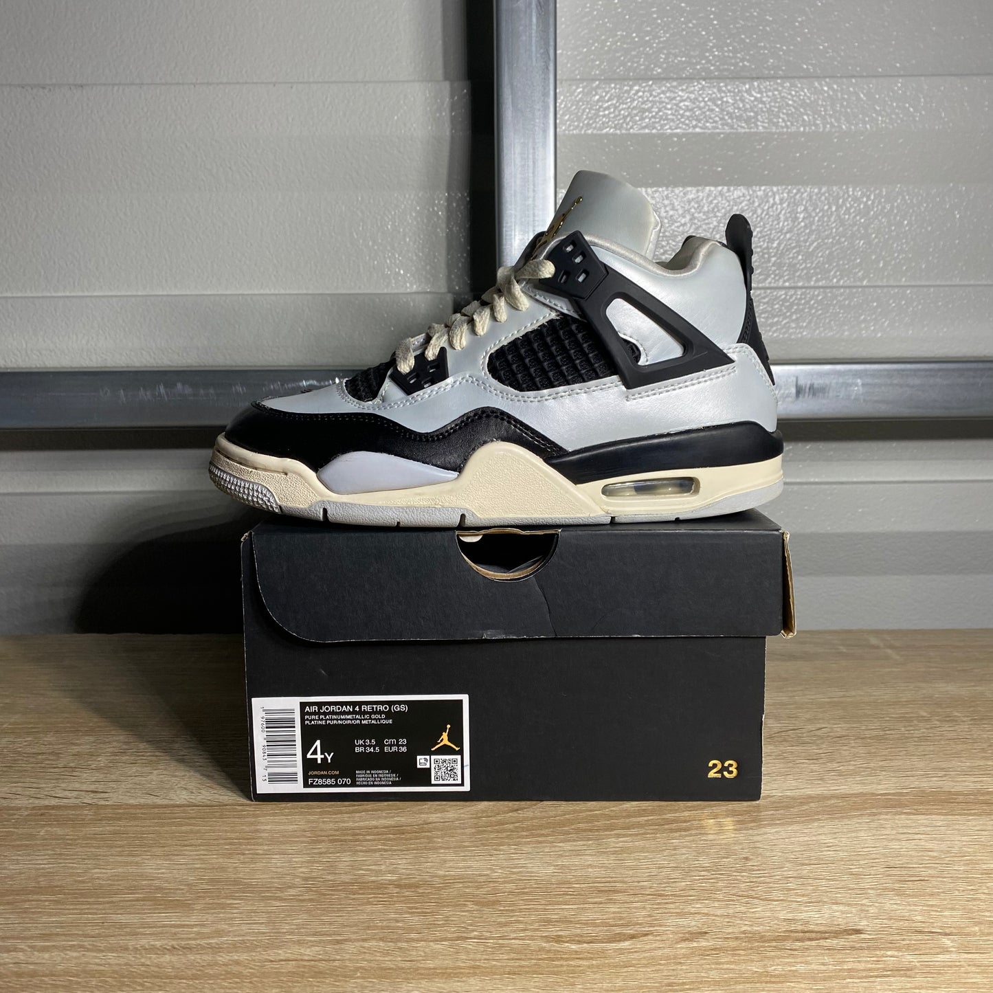 Size 4Y - AJ 4 Retro Pure Platinum