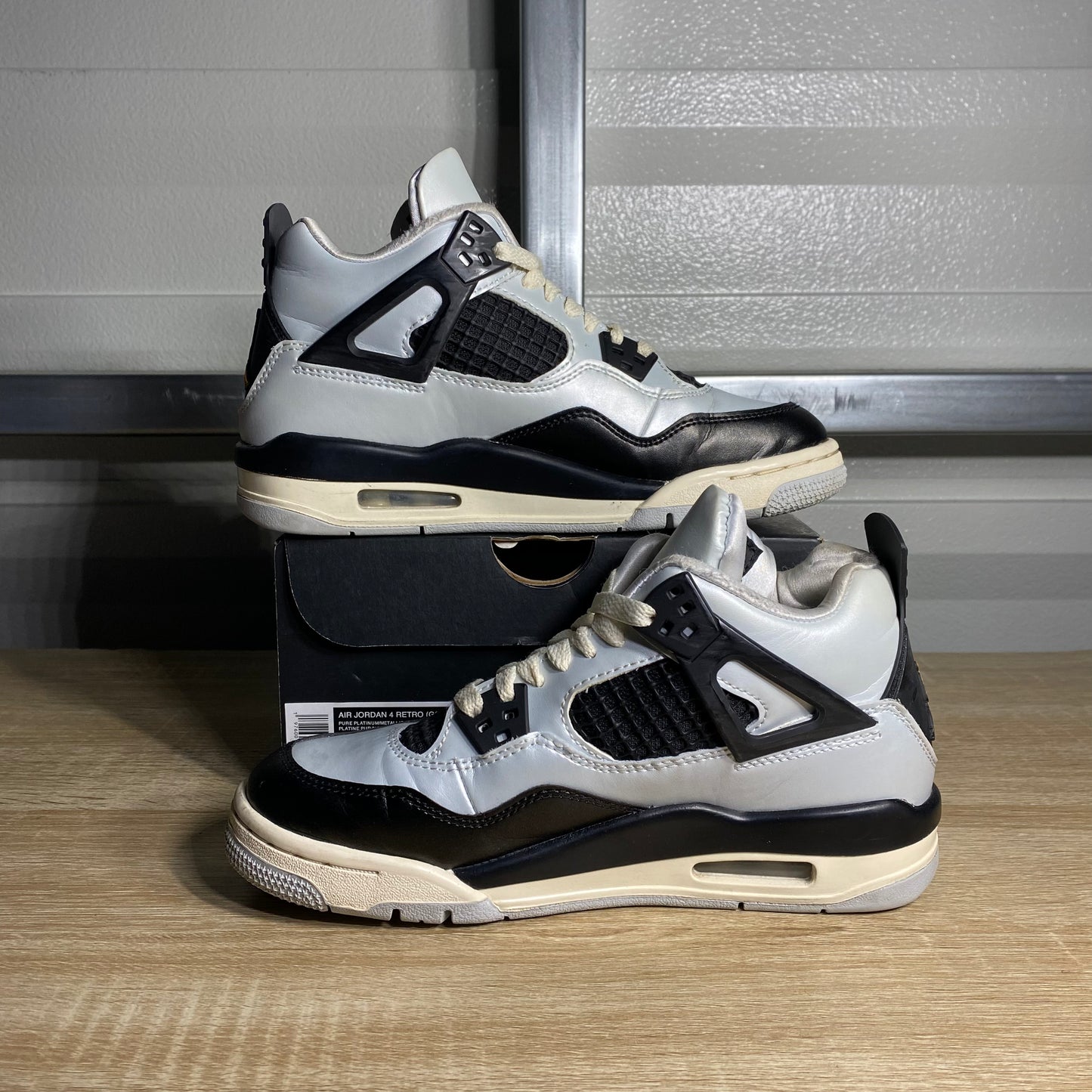 Size 4Y - AJ 4 Retro Pure Platinum