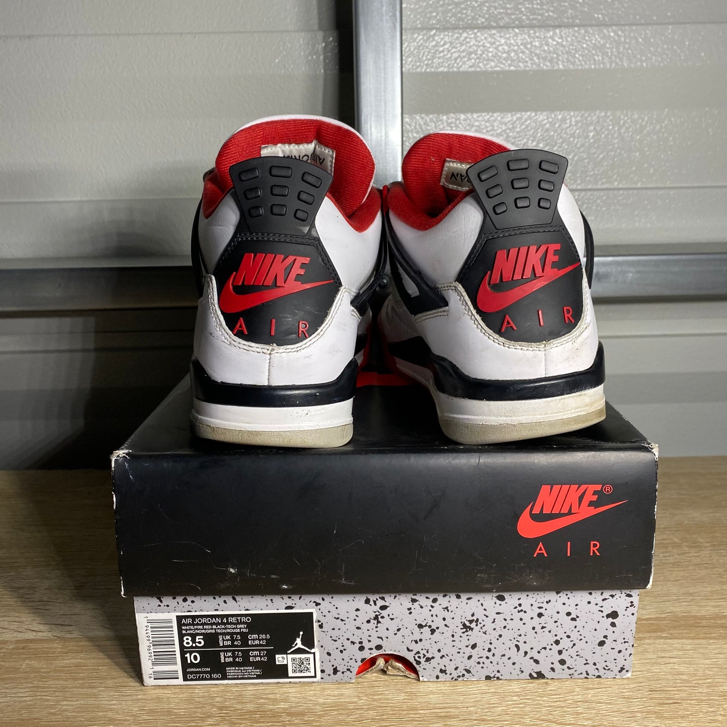 Size 8.5 - AJ 4 Retro Fire Red
