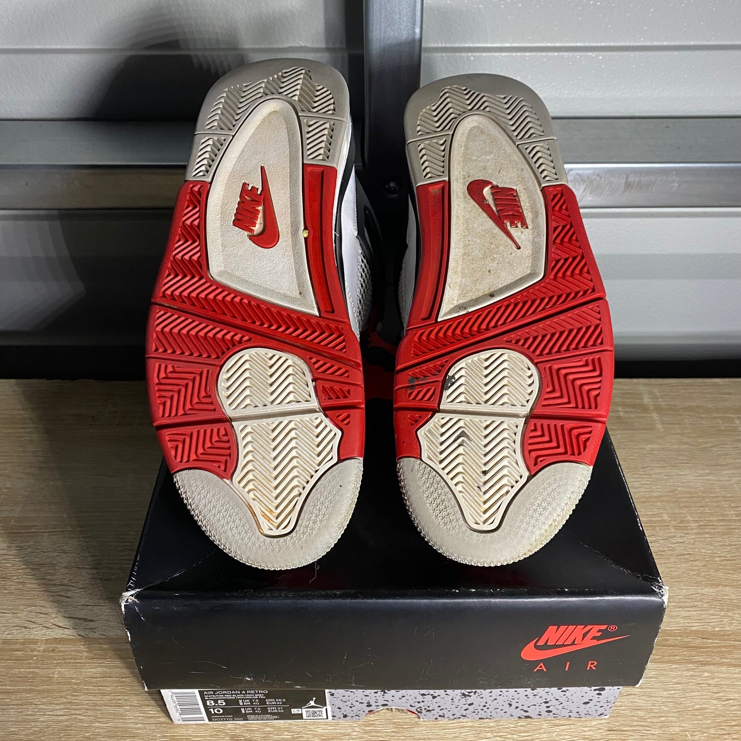 Size 8.5 - AJ 4 Retro Fire Red