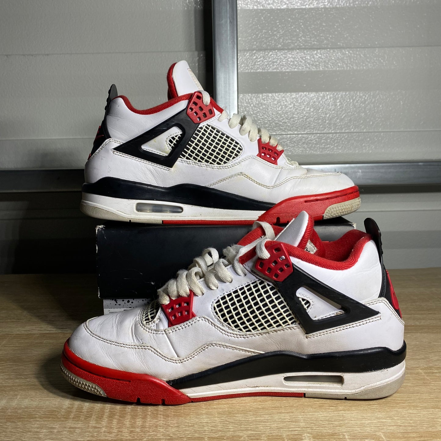 Size 8.5 - AJ 4 Retro Fire Red