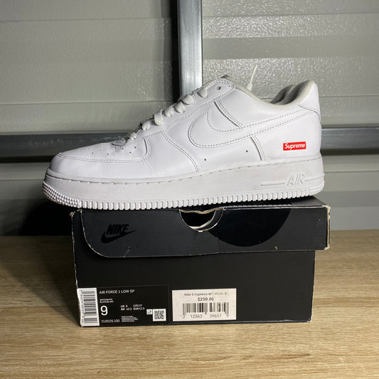 Size 9 - AF 1 Low Supreme White