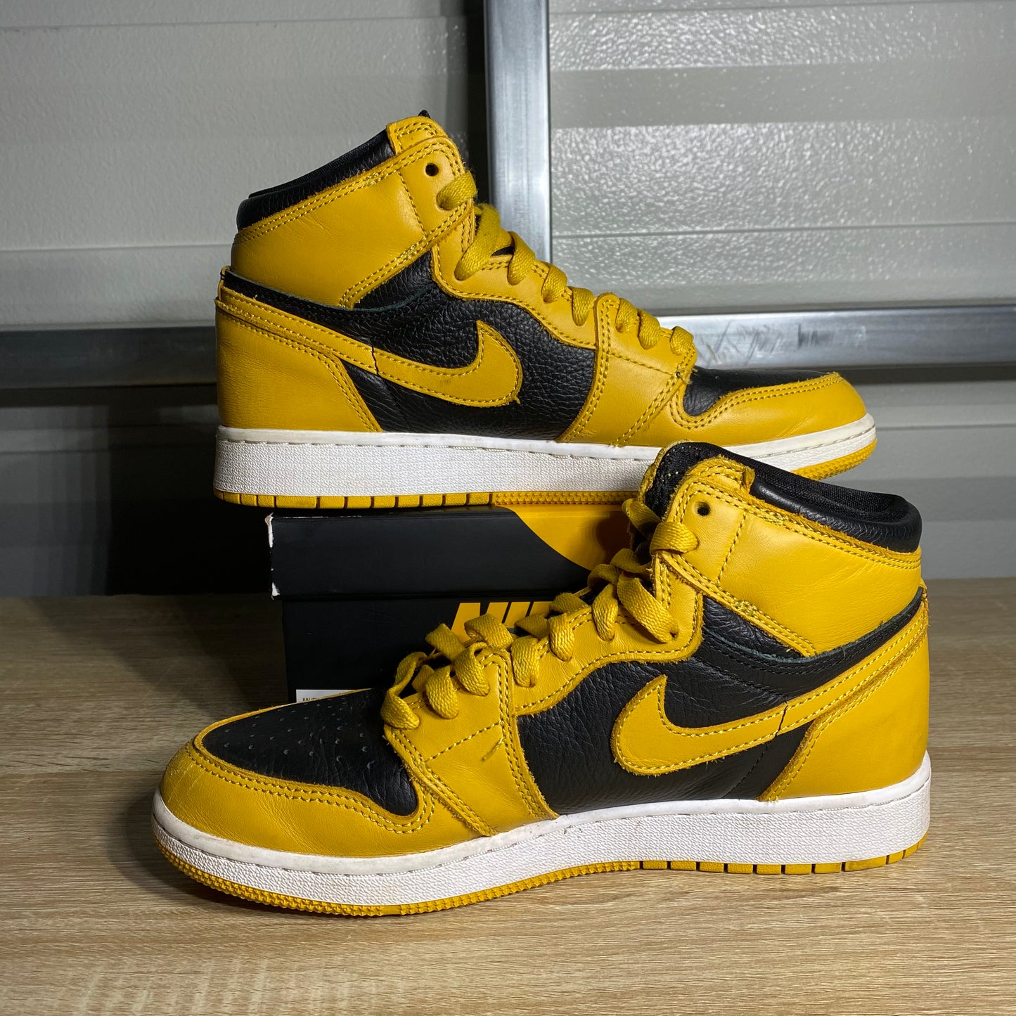 Size 7Y - AJ 1 Retro High Pollen