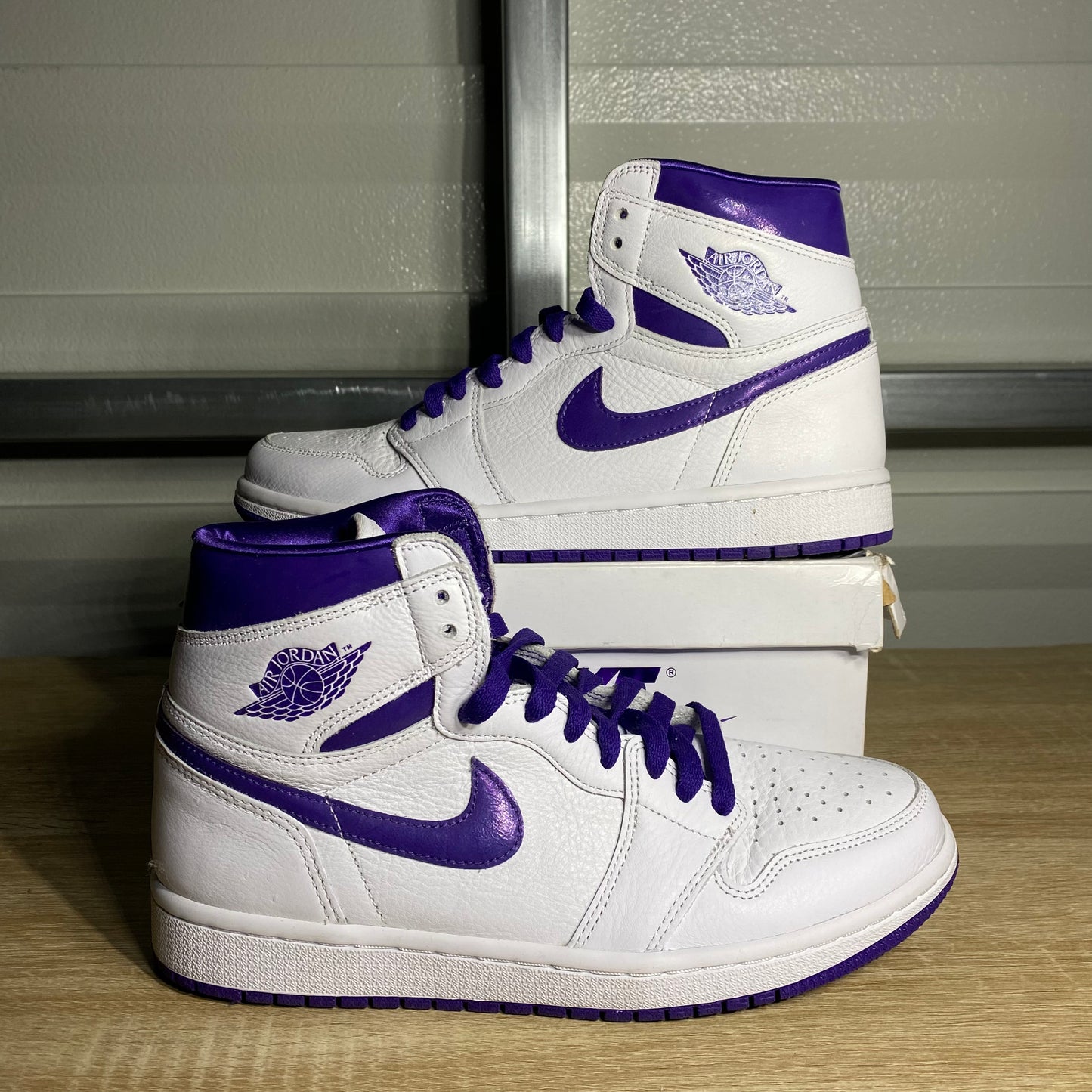 Size 8.5W - AJ 1 Retro High Court Purple