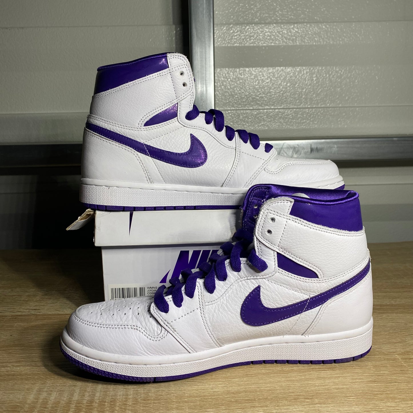 Size 8.5W - AJ 1 Retro High Court Purple