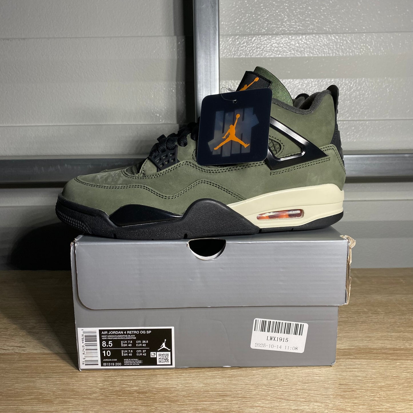 Size 8.5 - AJ 4 Retro Undefeated