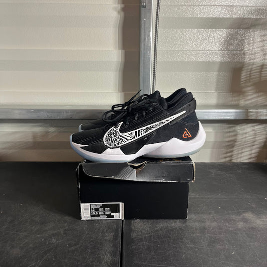 Size 12 - Zoom Freak 2 Black White