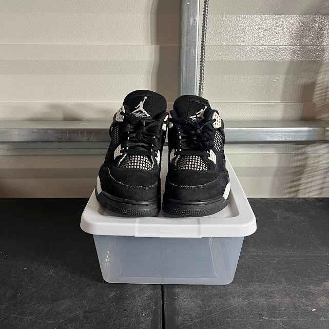 Size 12 - AJ 4 Retro White Thunder