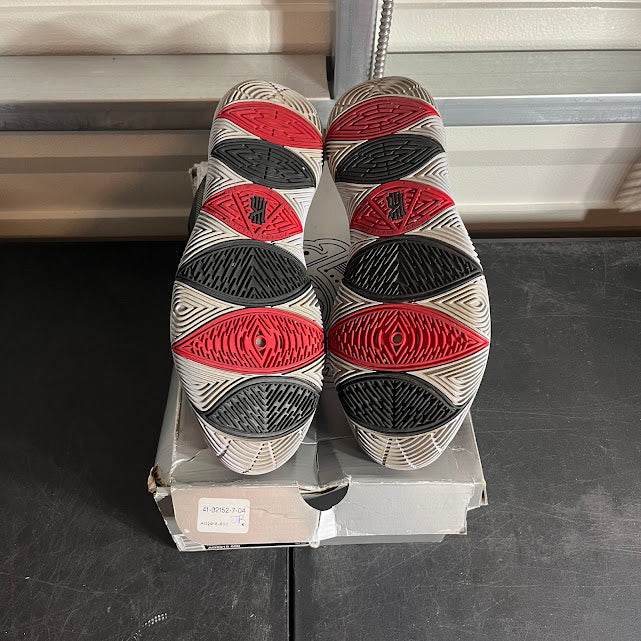 Size 13 - Kyrie 5 Bred