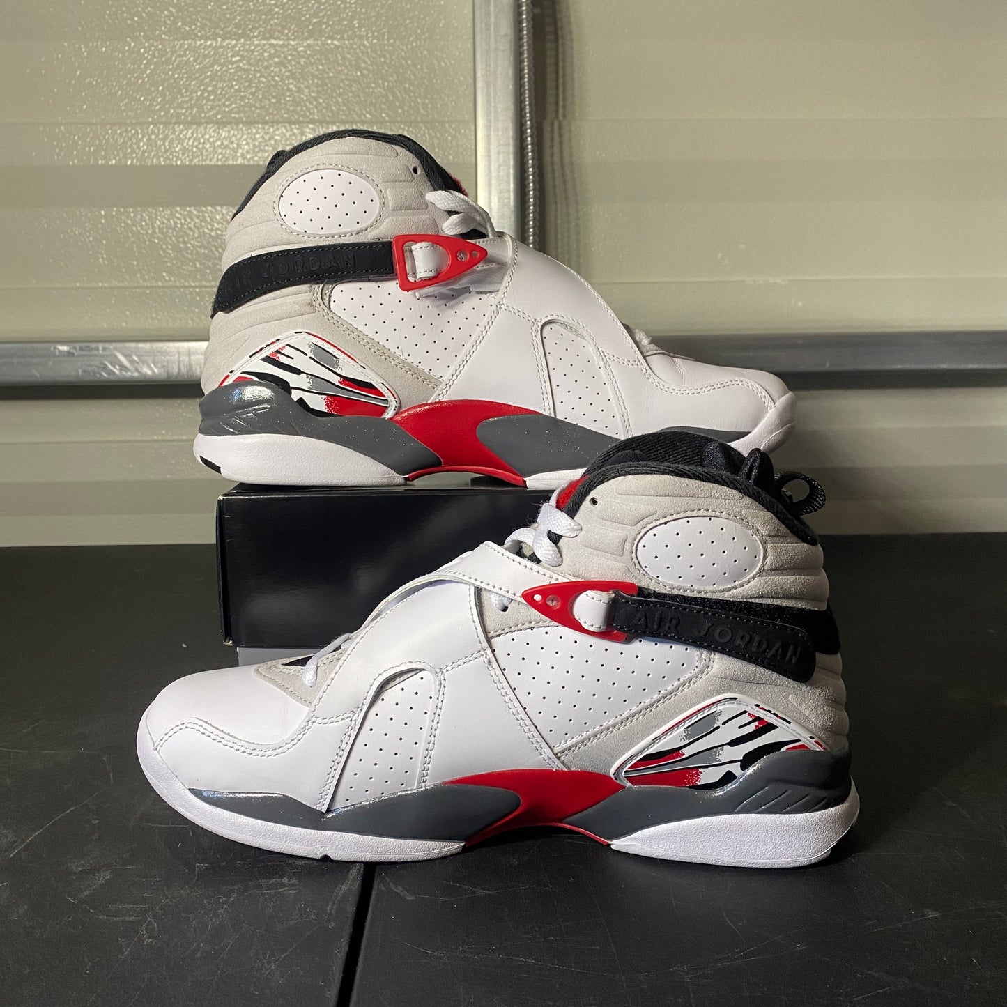 Size 9 - AJ 8 Retro Bugs Bunny