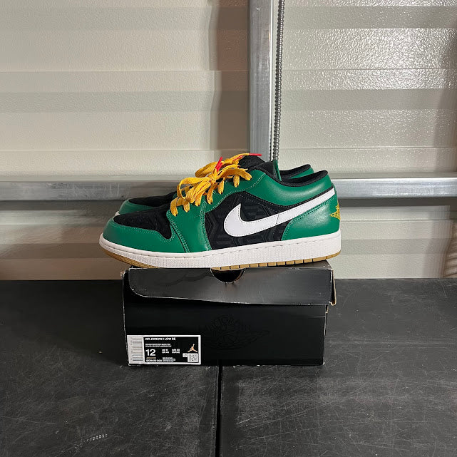 Size 12 - AJ 1 Low SE Christmas