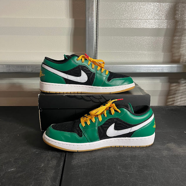 Size 12 - AJ 1 Low SE Christmas