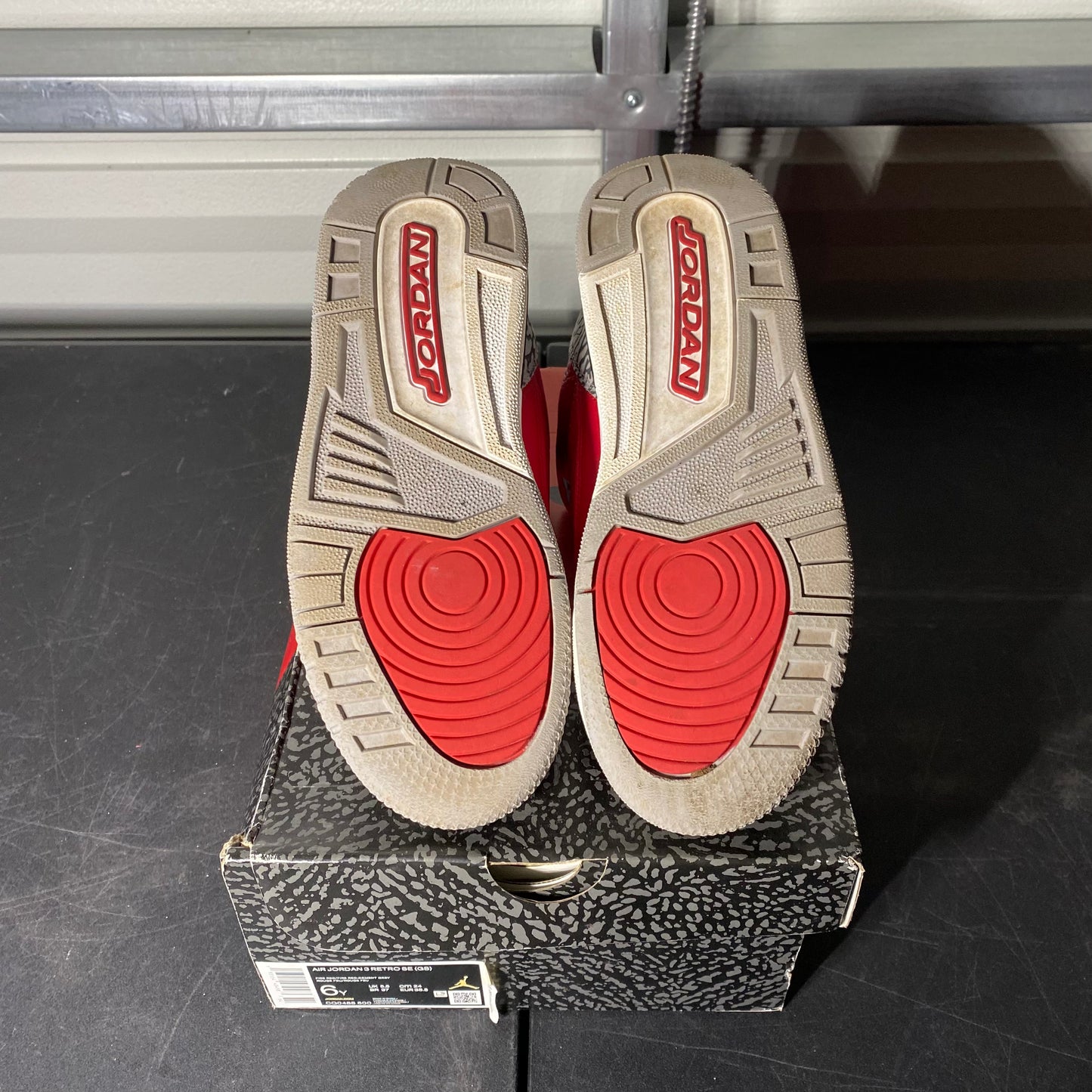 Size 6Y - AJ 3 Retro Unite