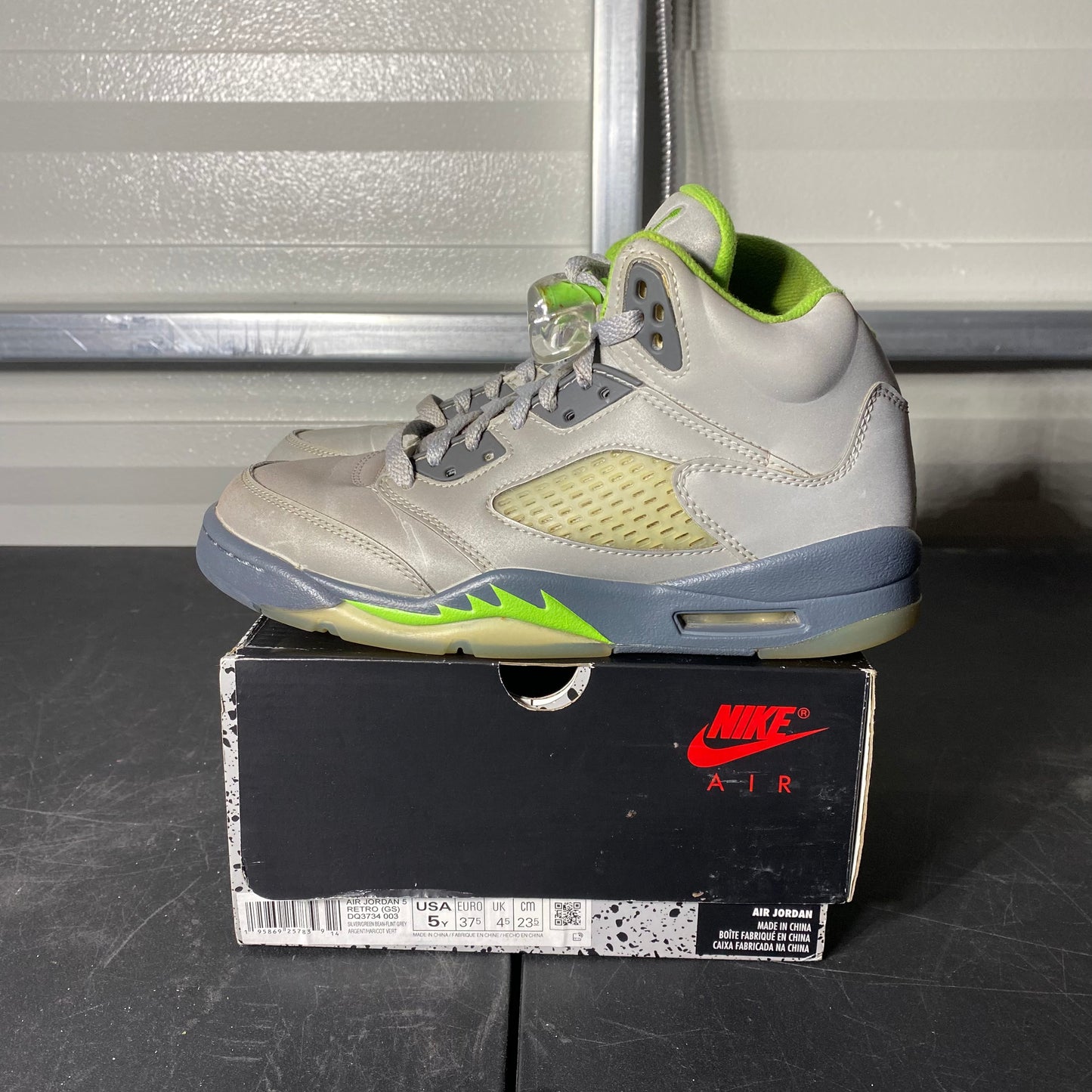 Size 5Y - AJ 5 Retro Green Bean