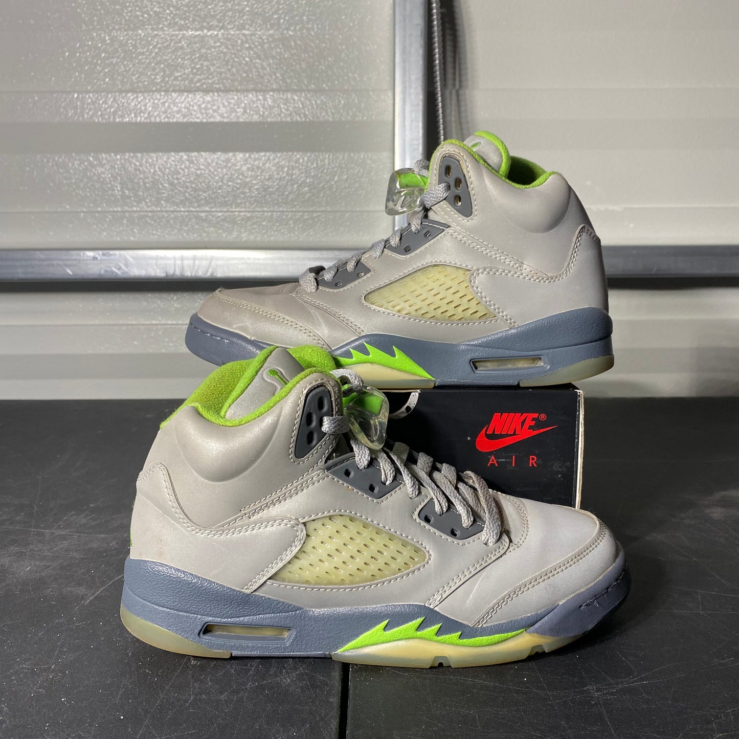 Size 5Y - AJ 5 Retro Green Bean