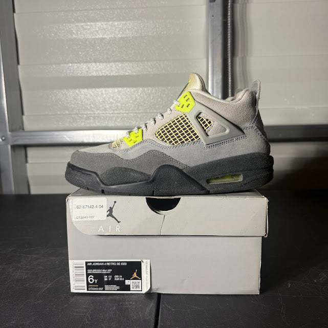 Size 6Y - AJ 4 Retro Neon 95