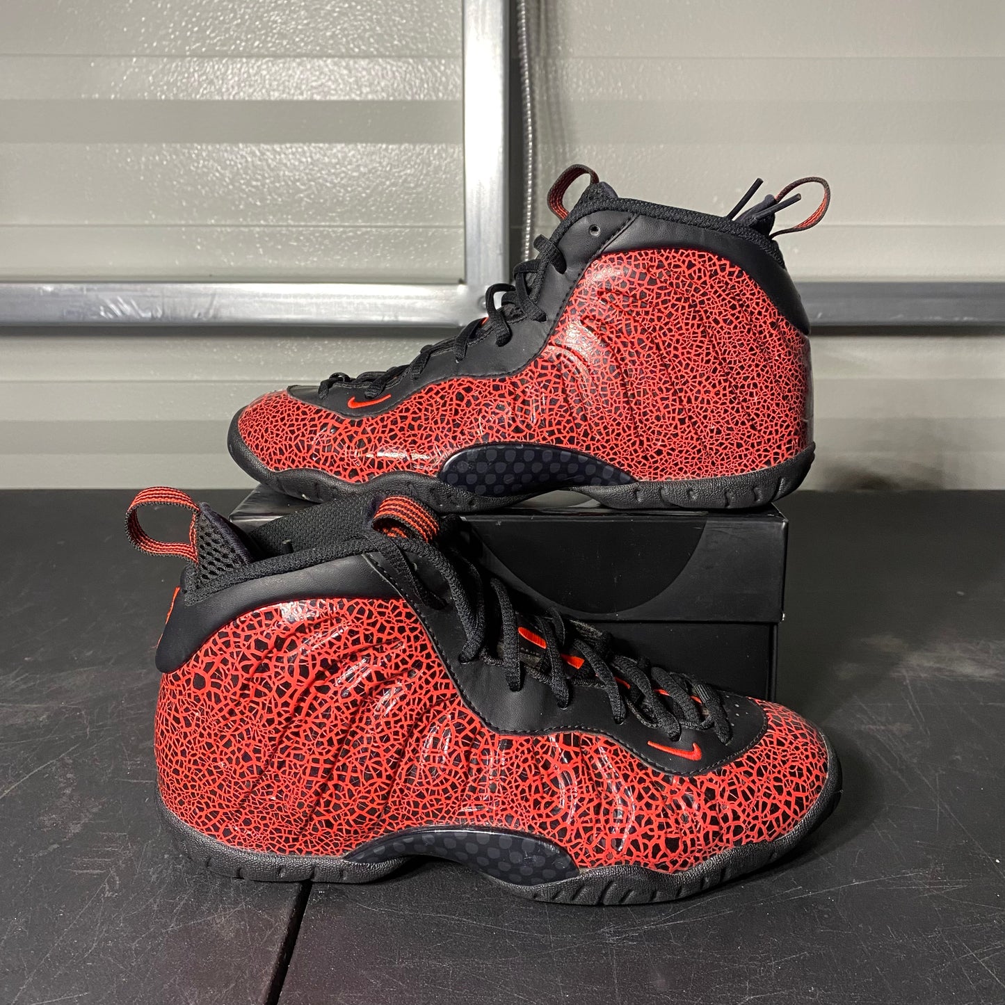 Size 6Y - Air Foamposite One Cracked Lava
