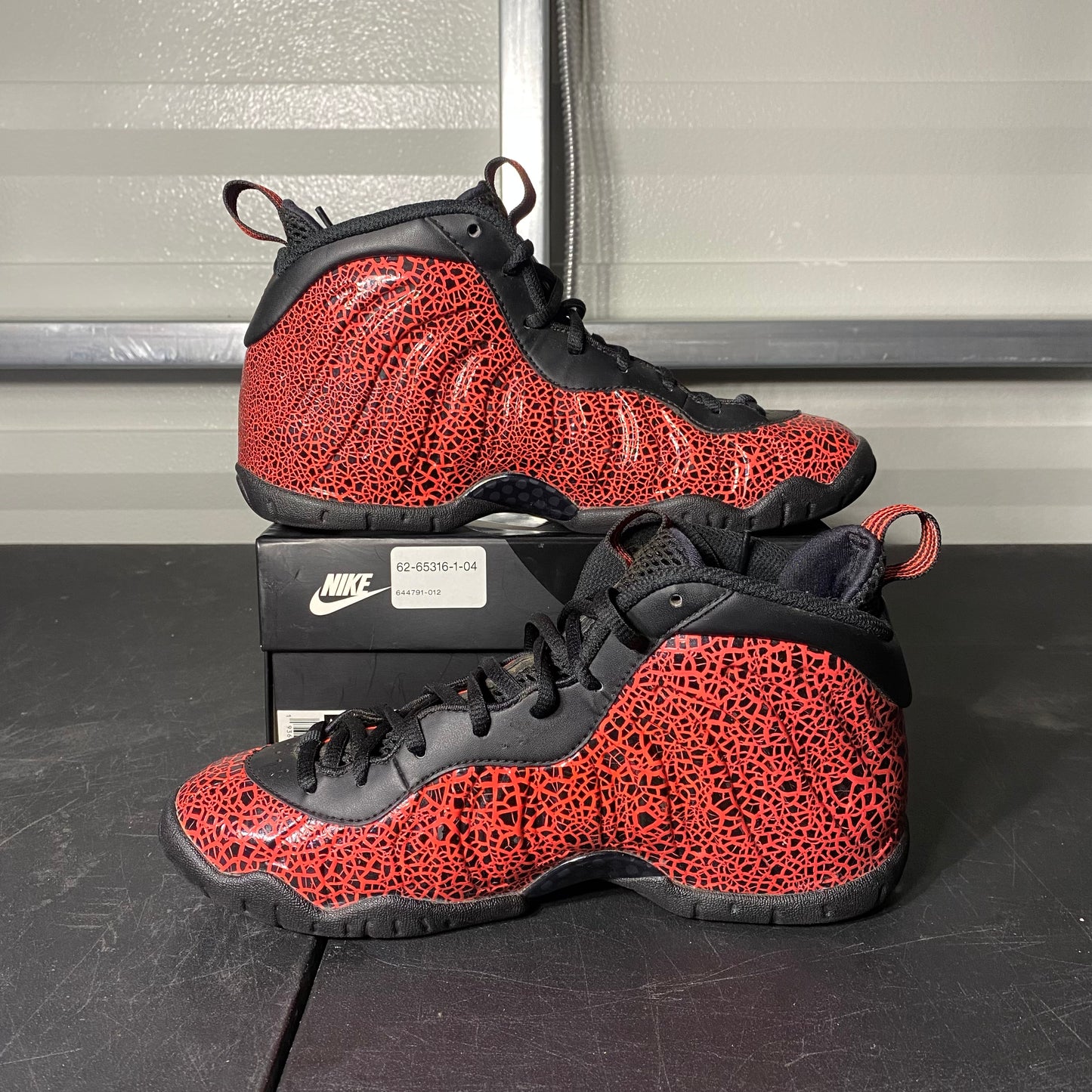 Size 6Y - Air Foamposite One Cracked Lava