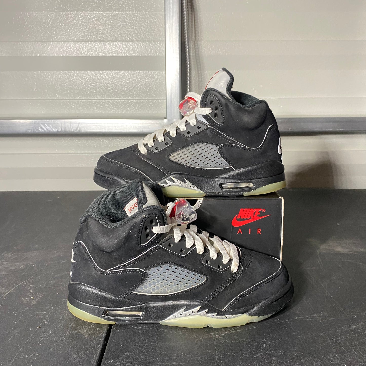 Size 5Y - AJ 5 Retro Black Metallic Reimagined