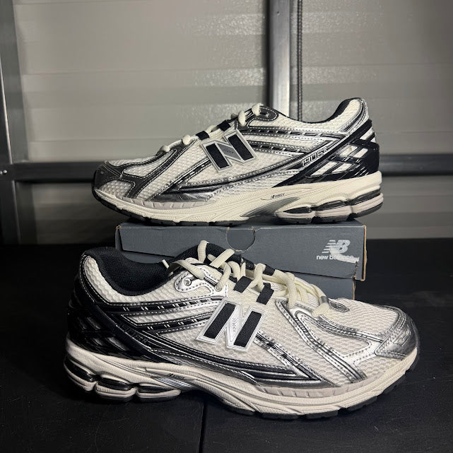 Size 12 - NB 1906R Metallic Silver