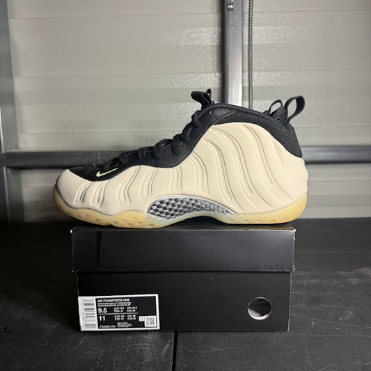 Size 9.5 - Air Foamposite One Light Orewood Brown