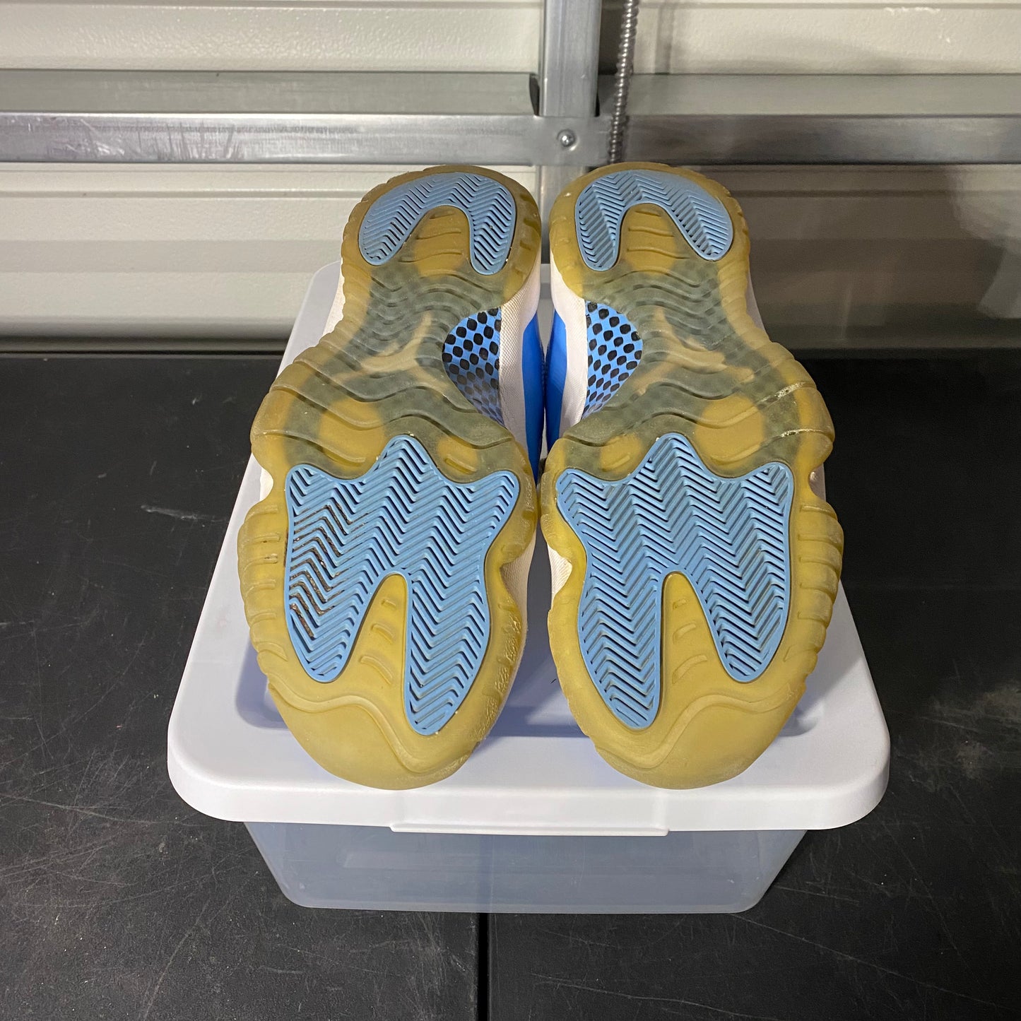 Size 9.5 - AJ 11 Retro Low UNC