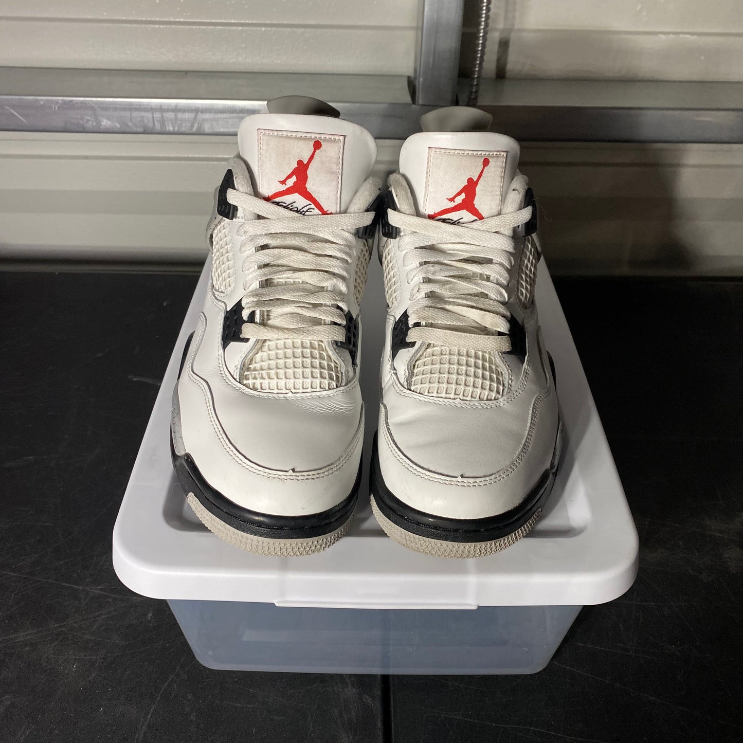 Size 9.5 - AJ 4 Retro White Cement