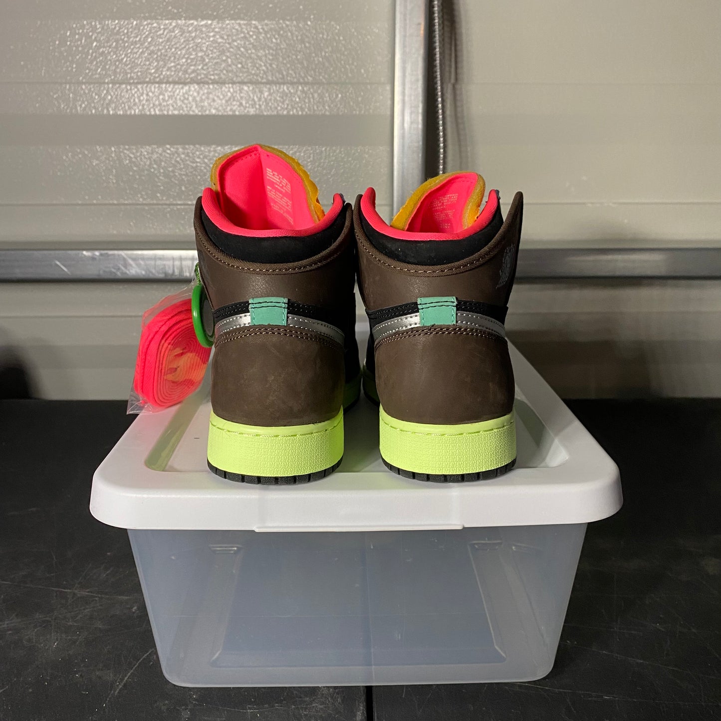 Size 5.5Y - AJ 1 Retro High Bio Hack