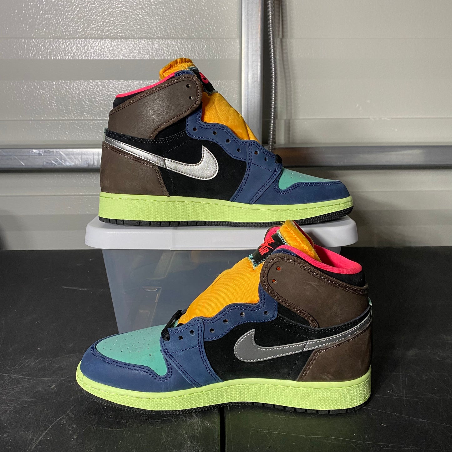Size 5.5Y - AJ 1 Retro High Bio Hack