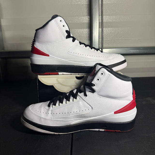 Size 10 - AJ 2 Retro Chicago
