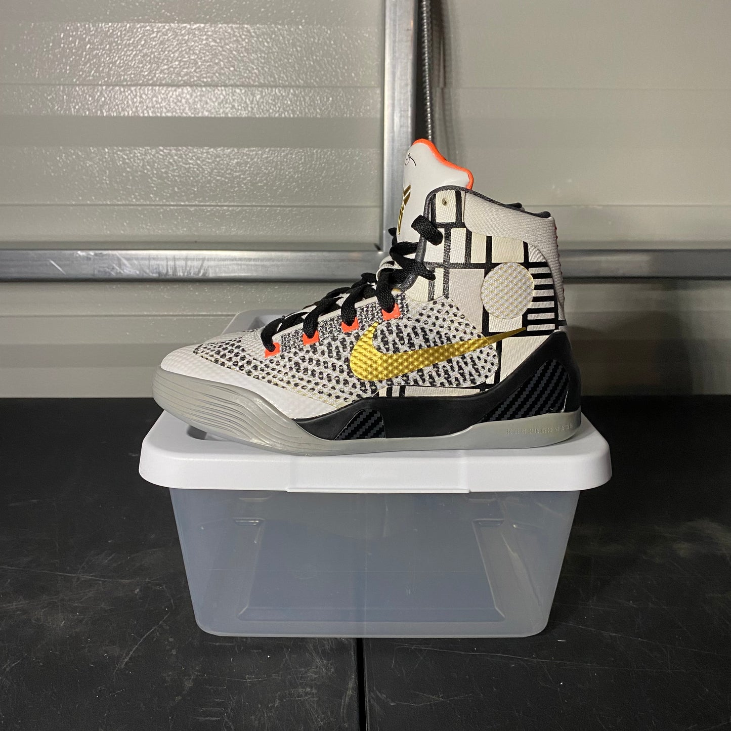 Size 5Y - Kobe 9 Elite Fundamentals