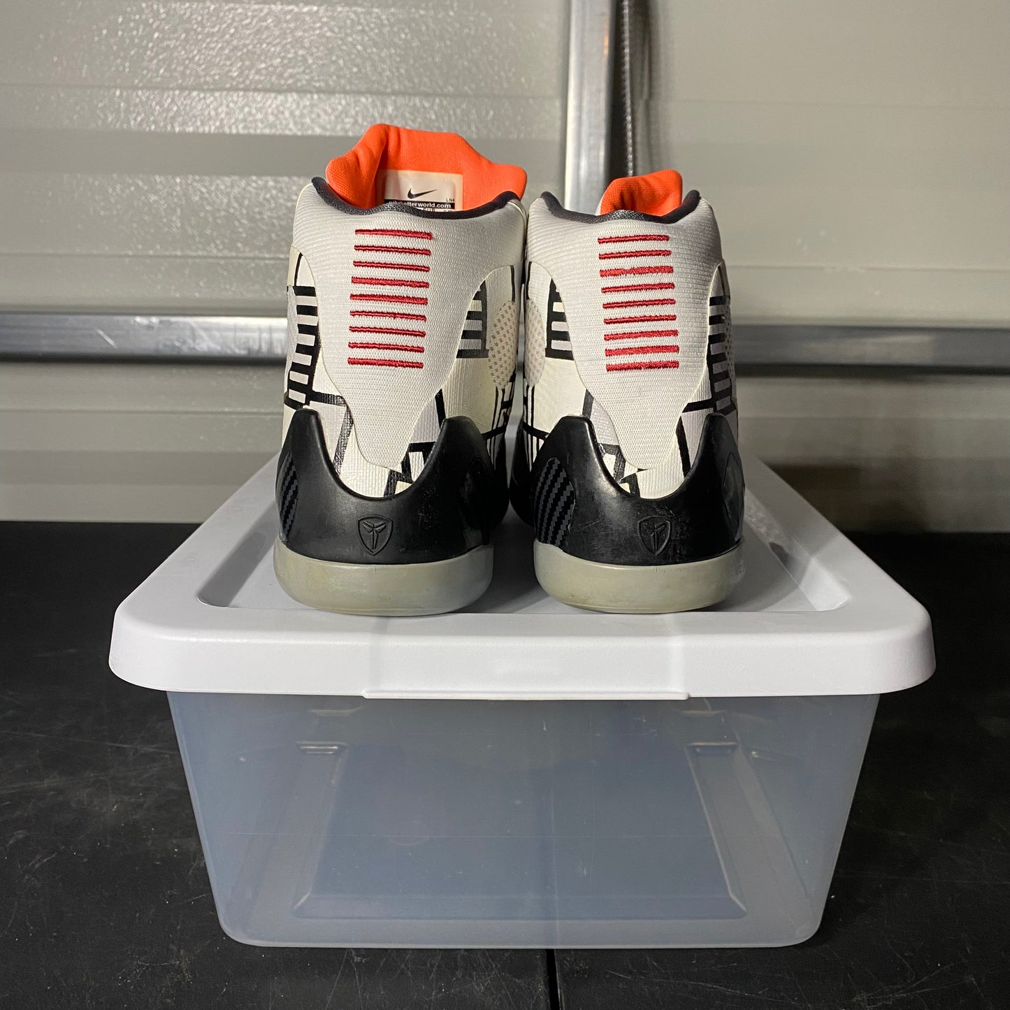 Size 5Y - Kobe 9 Elite Fundamentals