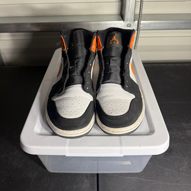 Size 8.5 - AJ 1 Mid Shattered Backboard