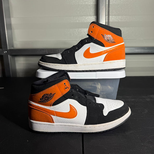 Size 8.5 - AJ 1 Mid Shattered Backboard