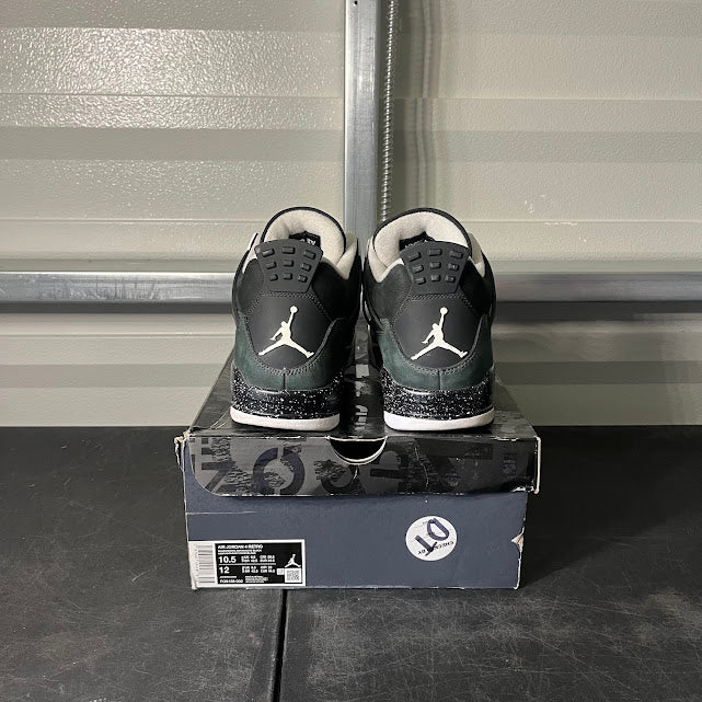 Size 10.5 - AJ 4 Retro Fear