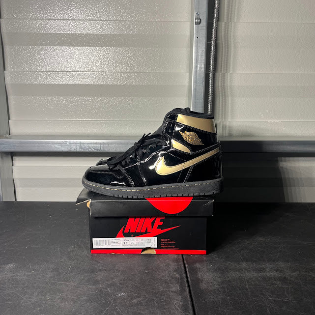 Size 11 - AJ 1 Retro High Black Metallic Gold