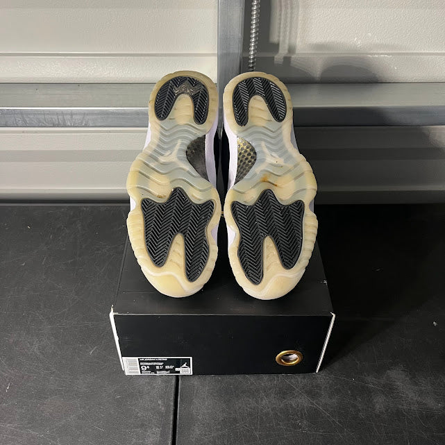 Size 9.5 - AJ 11 Retro Gratitude