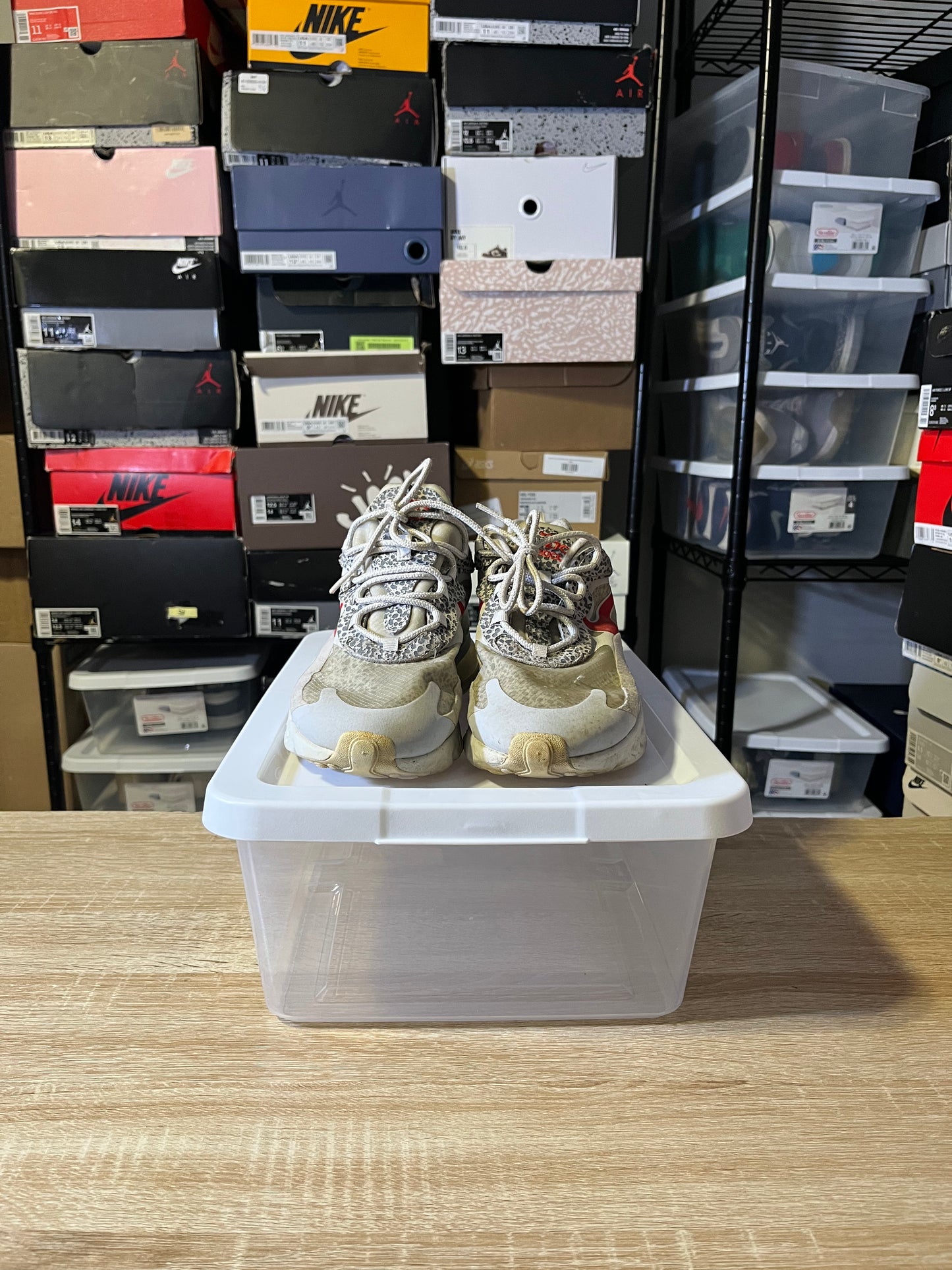 Size 8.5 - AM 270 React Safari