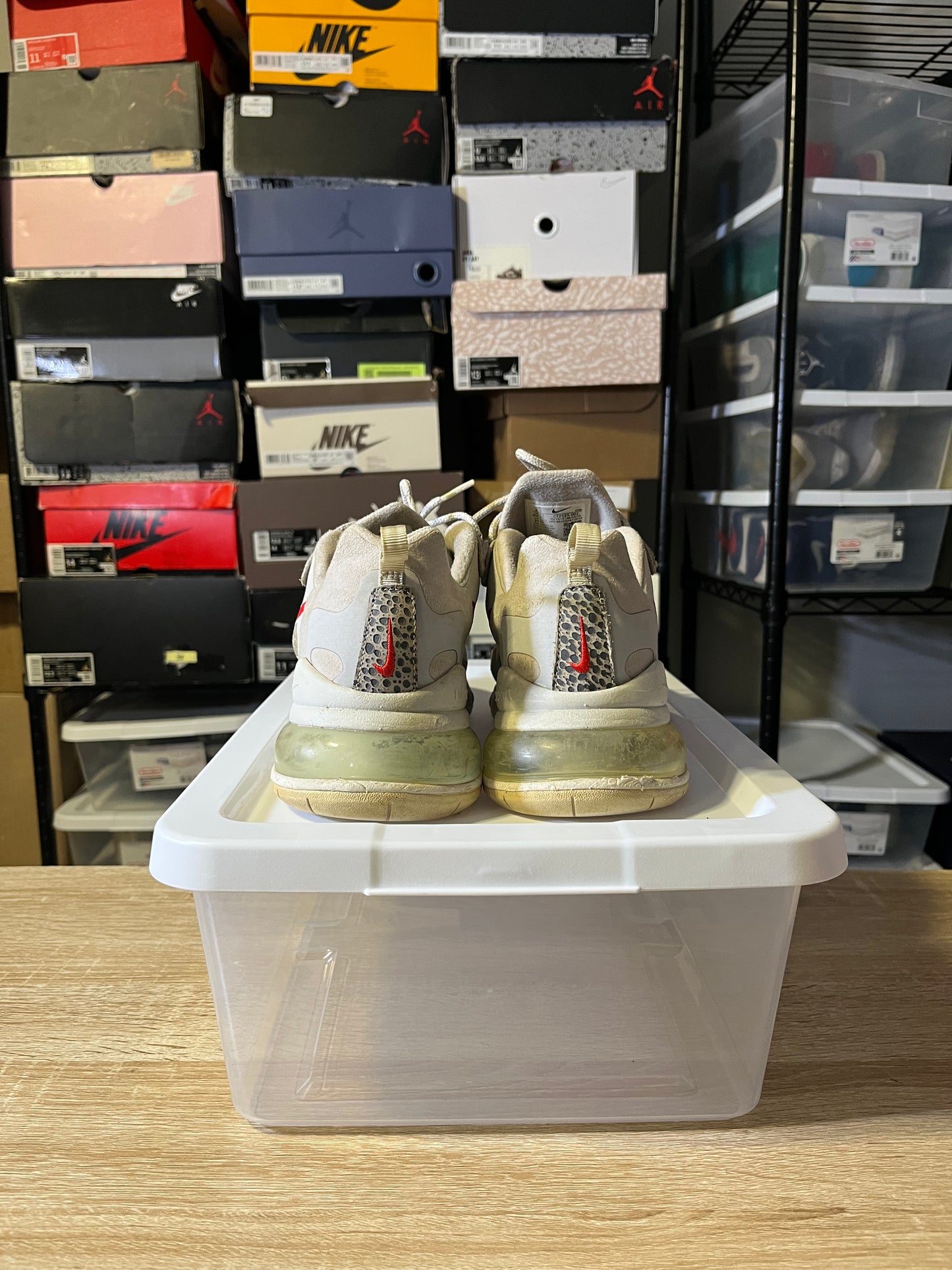Size 8.5 - AM 270 React Safari