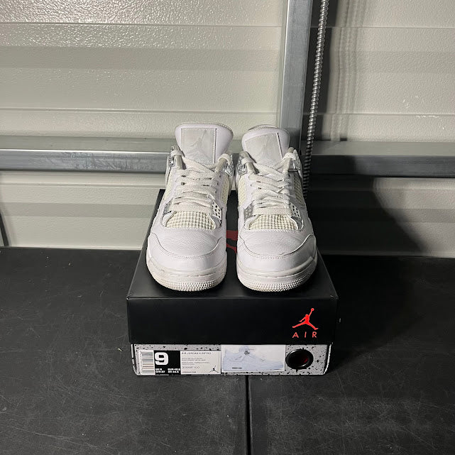 Size 9 - AJ 4 Retro Pure Money