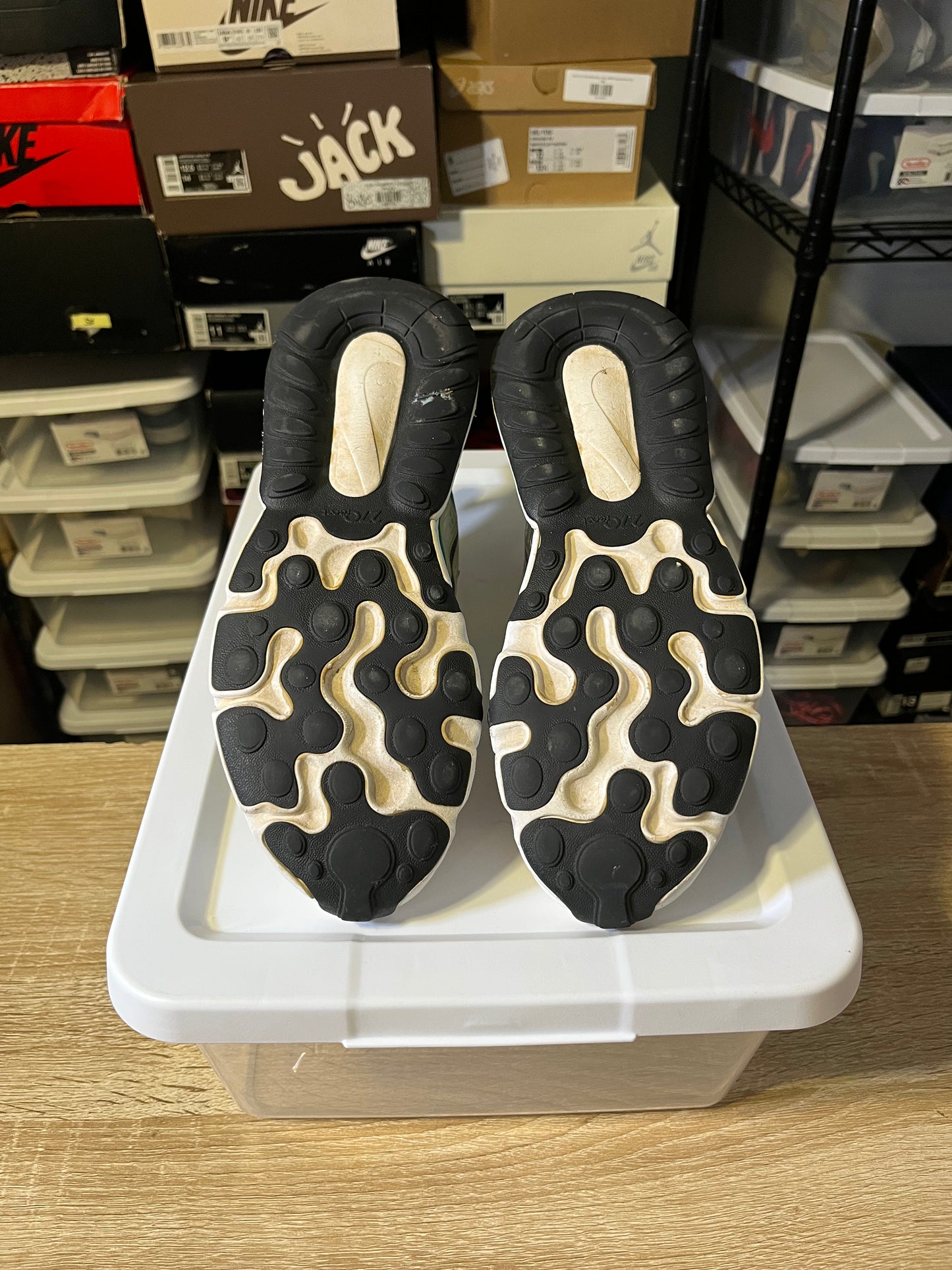 Size 8.5 - AM 270 React SE Oracle Aqua