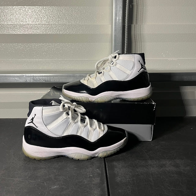 Size 9.5 - AJ 11 Retro Concord